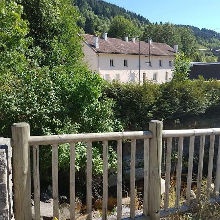 Le Yellow La Bresse Luaran gambar
